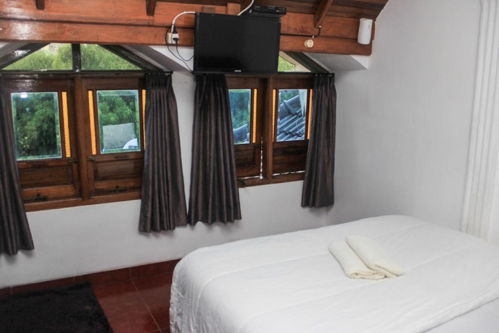 Pele Guesthouse バンドゥン エクステリア 写真