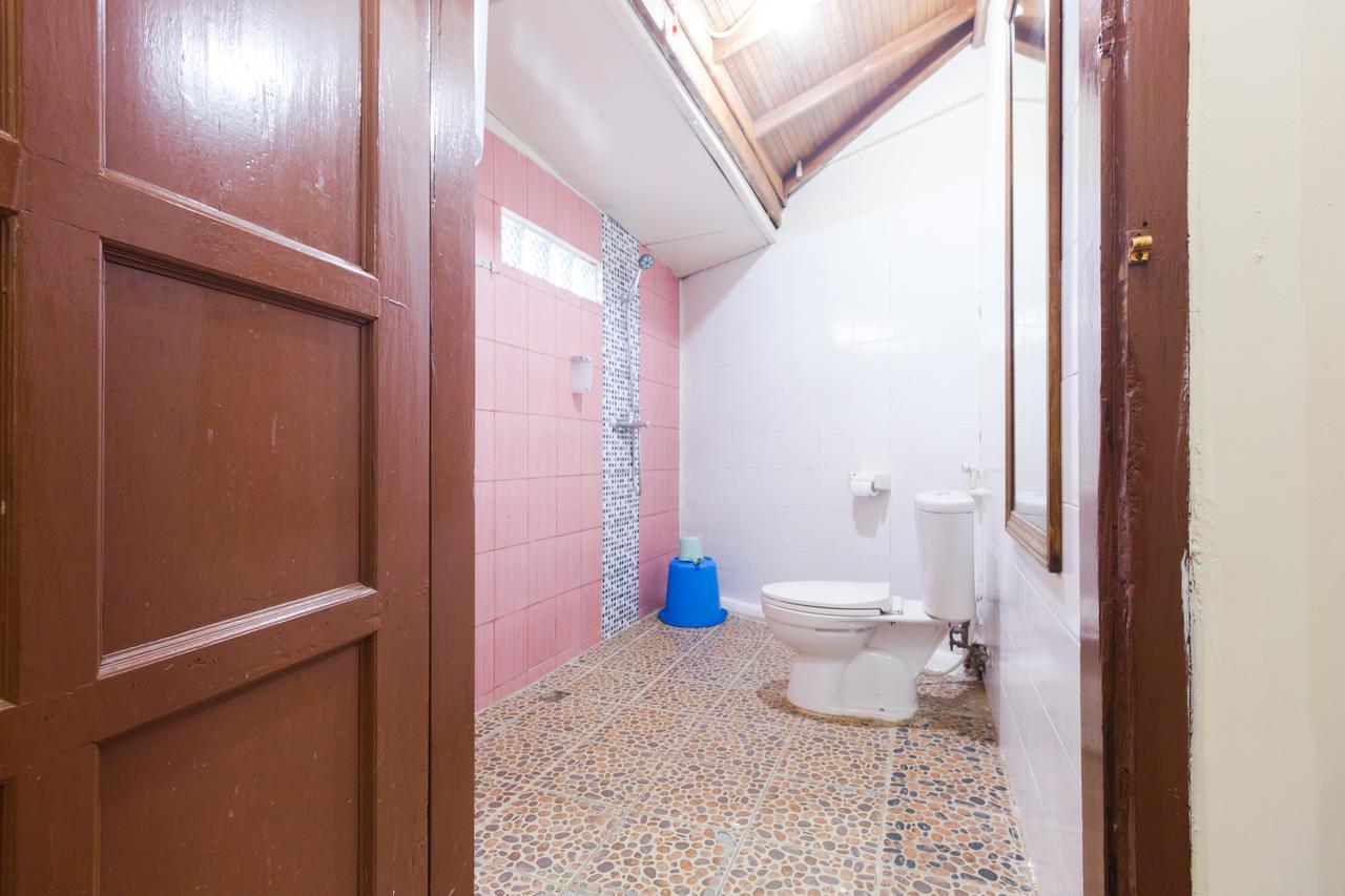 Pele Guesthouse バンドゥン エクステリア 写真