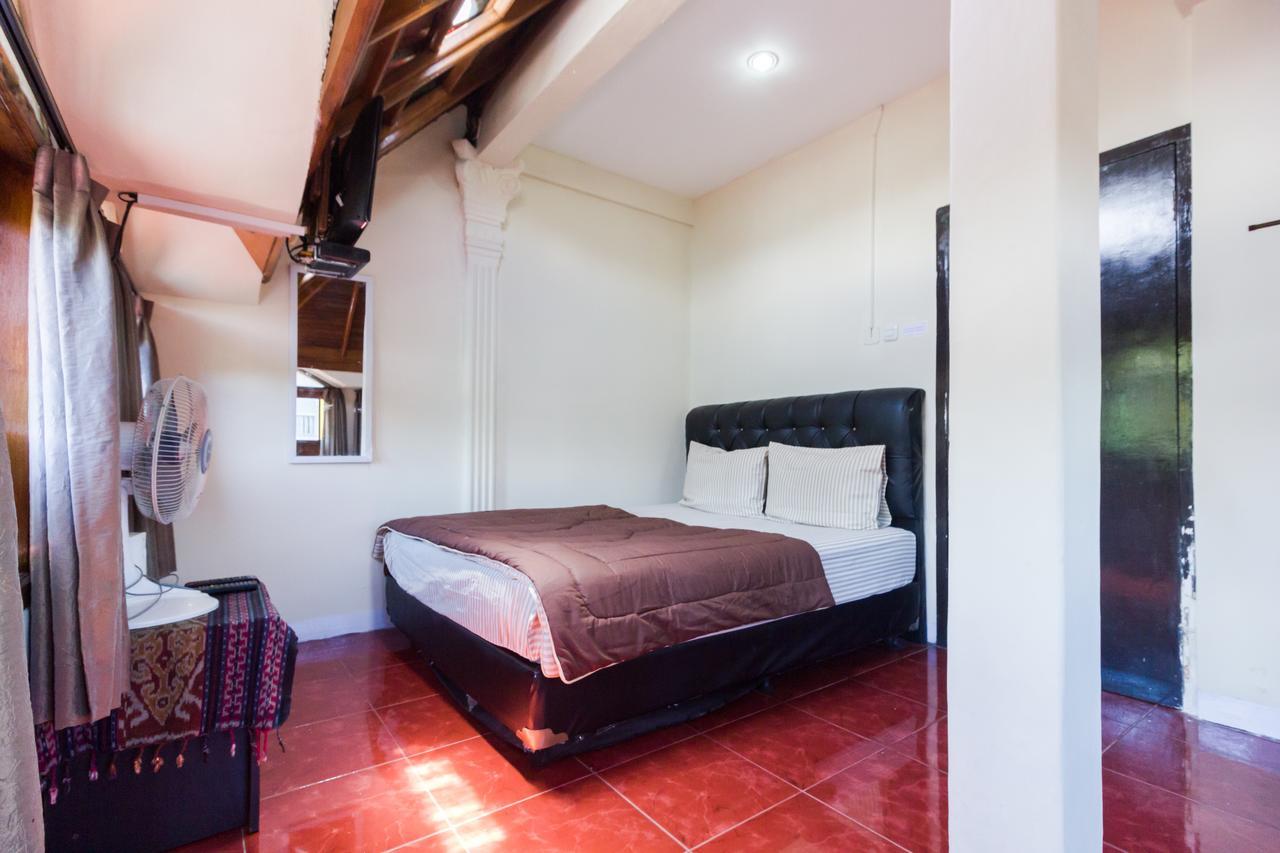 Pele Guesthouse バンドゥン エクステリア 写真