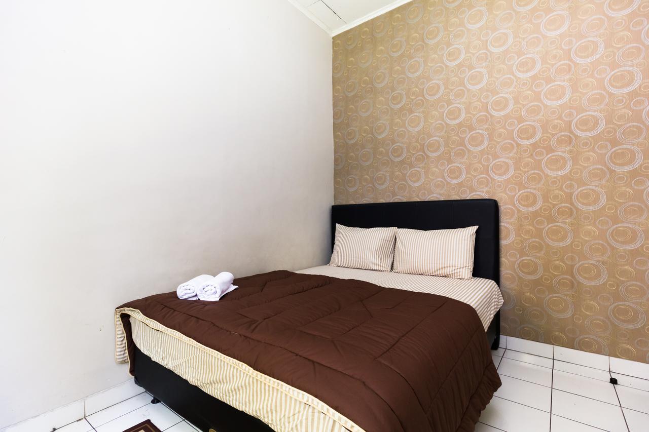 Pele Guesthouse バンドゥン エクステリア 写真