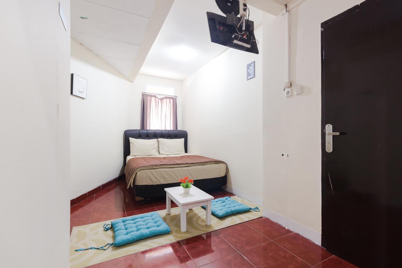 Pele Guesthouse バンドゥン エクステリア 写真