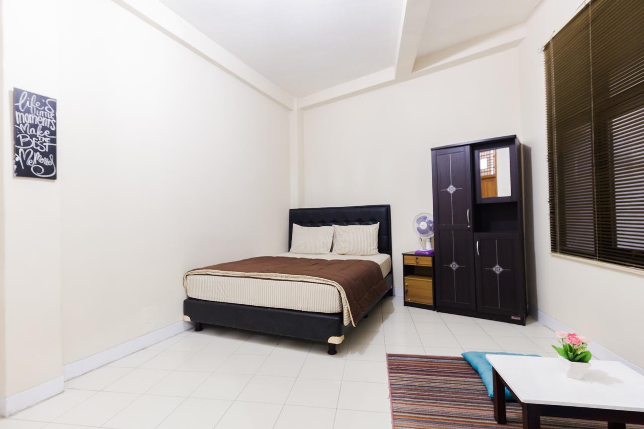 Pele Guesthouse バンドゥン エクステリア 写真