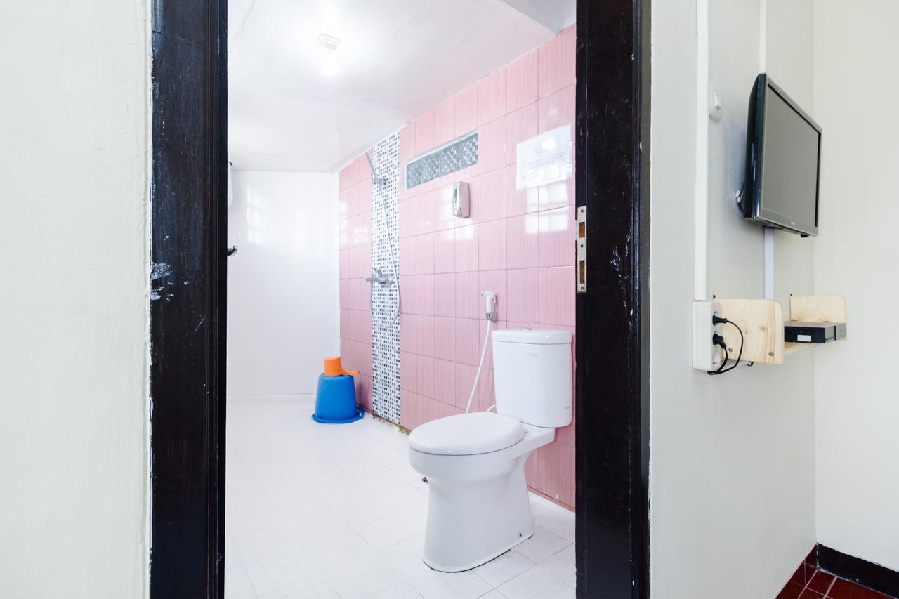 Pele Guesthouse バンドゥン エクステリア 写真